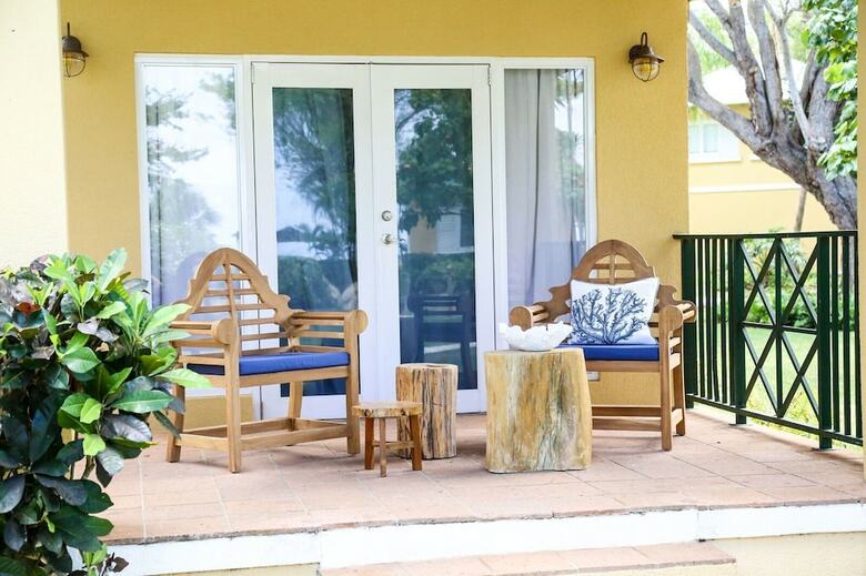 Hotel Villa Montana Beach Resort