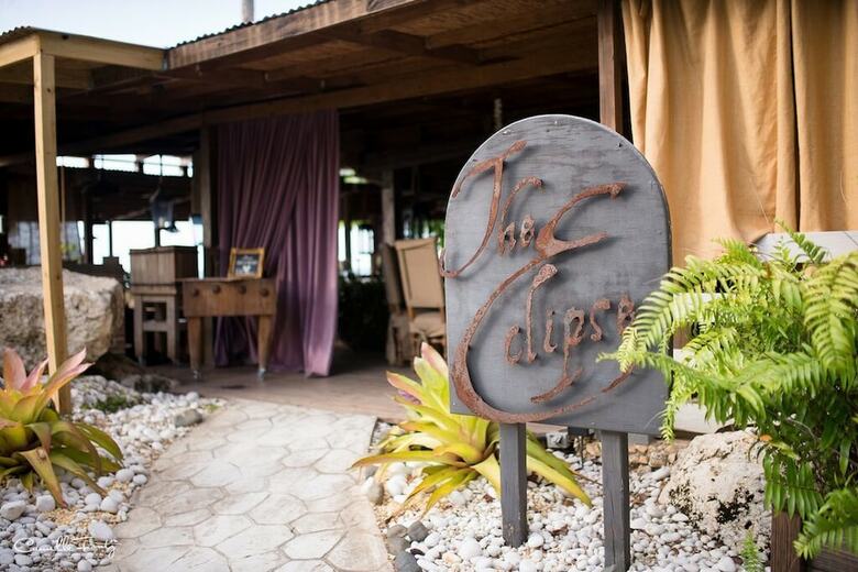 Hotel Villa Montana Beach Resort