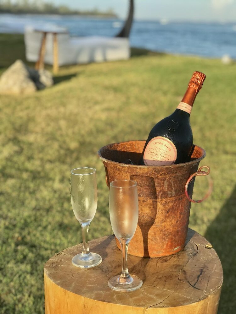 Hotel Villa Montana Beach Resort