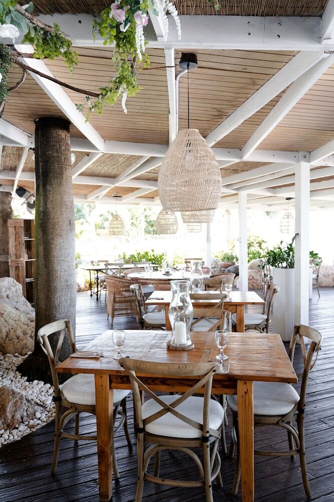 Hotel Villa Montana Beach Resort