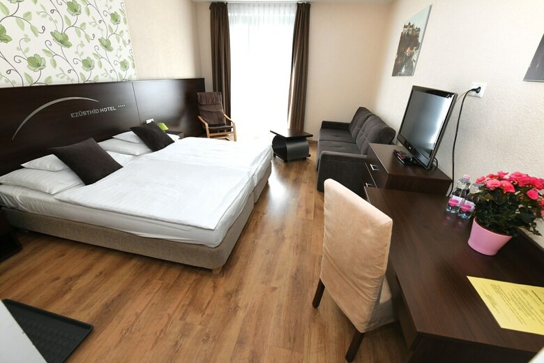 Ez�sthid Hotel