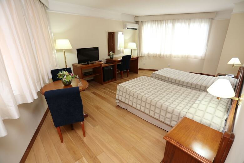 Hotel Four Plus Trianon Paulista