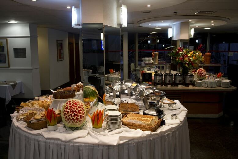 Hotel Four Plus Trianon Paulista