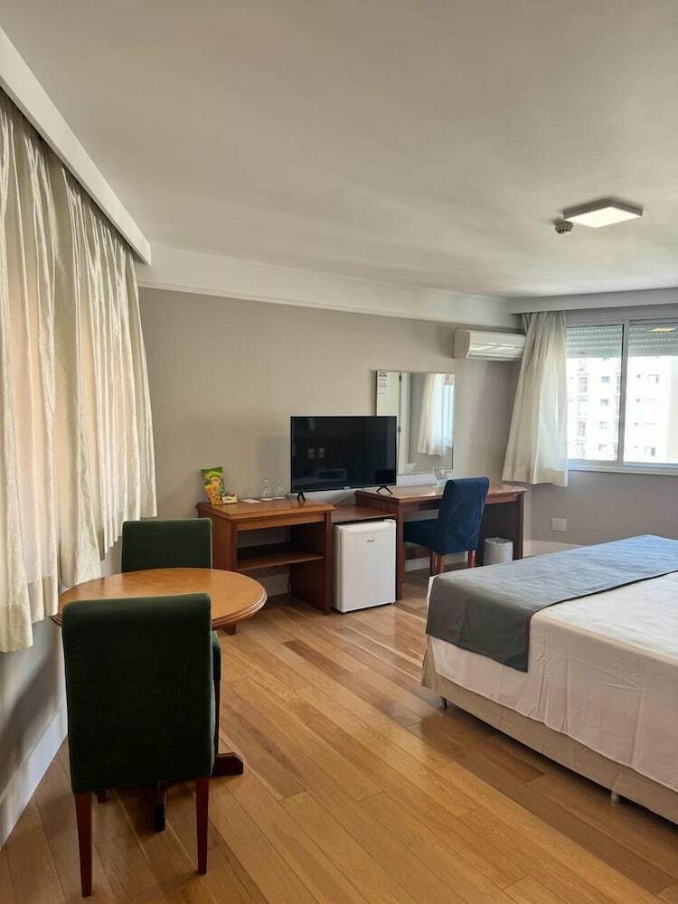 Hotel Four Plus Trianon Paulista