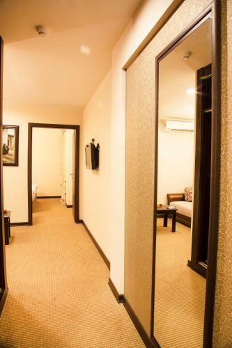 Asenappar Hotel