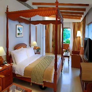 Hotel Lemon Tree Vembanad Lake Resort Alleppey Kerala