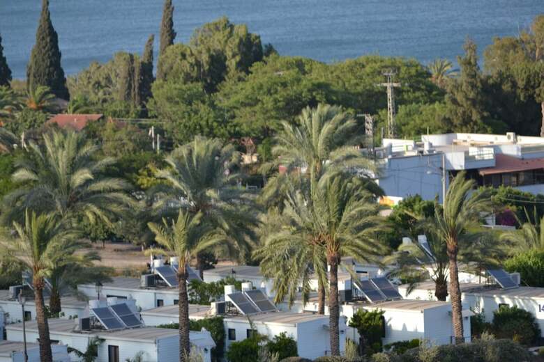 Hotel Kinneret Village