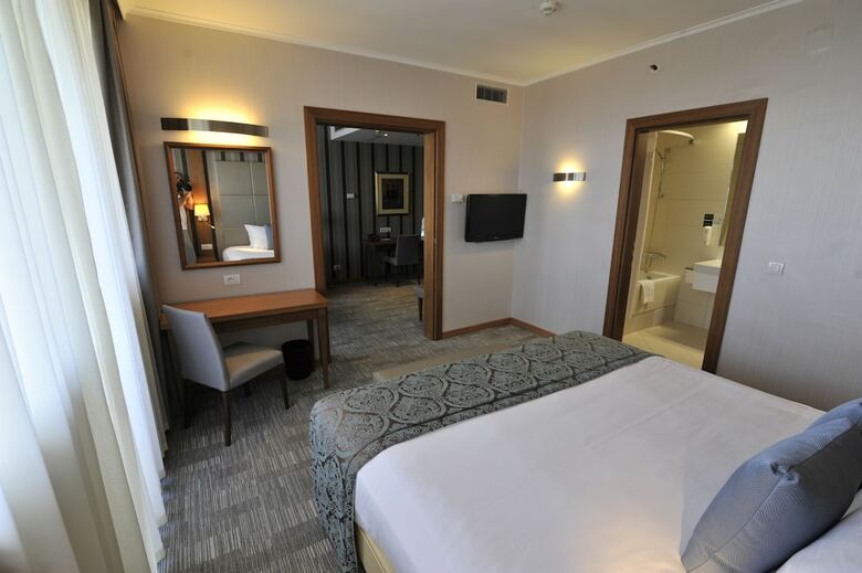 Hotel Holiday Inn Skopje