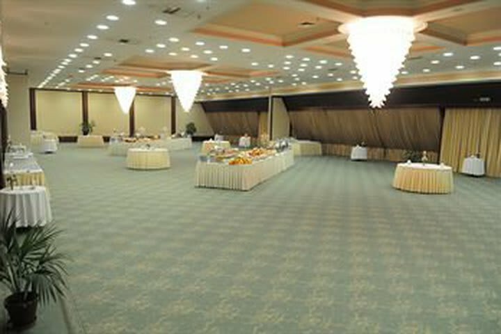 Hotel Holiday Inn Skopje
