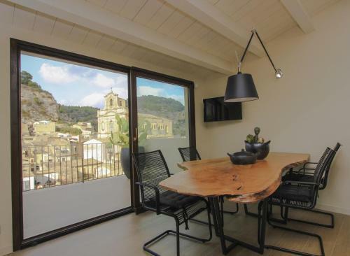 Pomelia Luxury Apartments