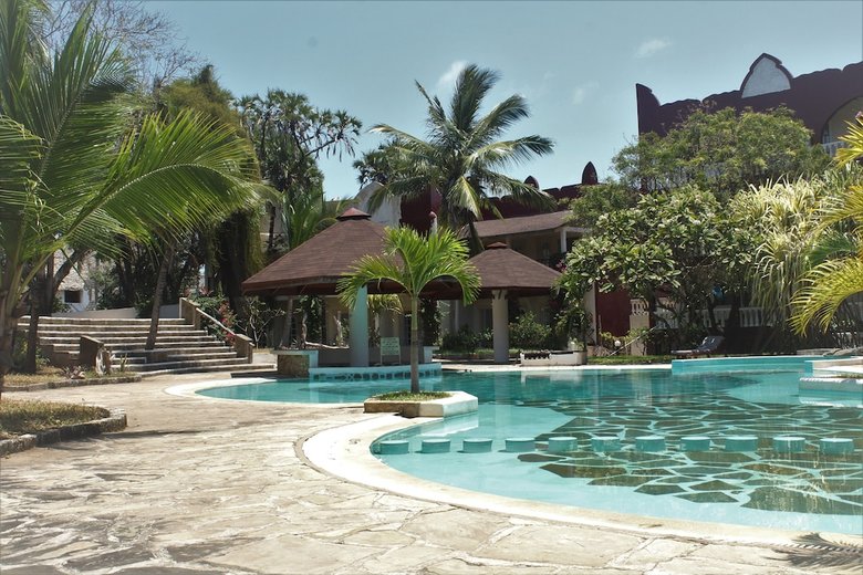 Hotel Lily Palm Resort