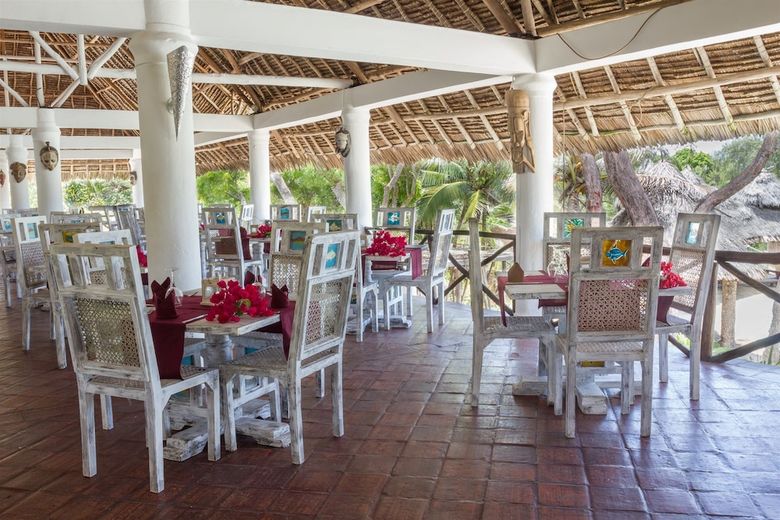 Hotel Lily Palm Resort