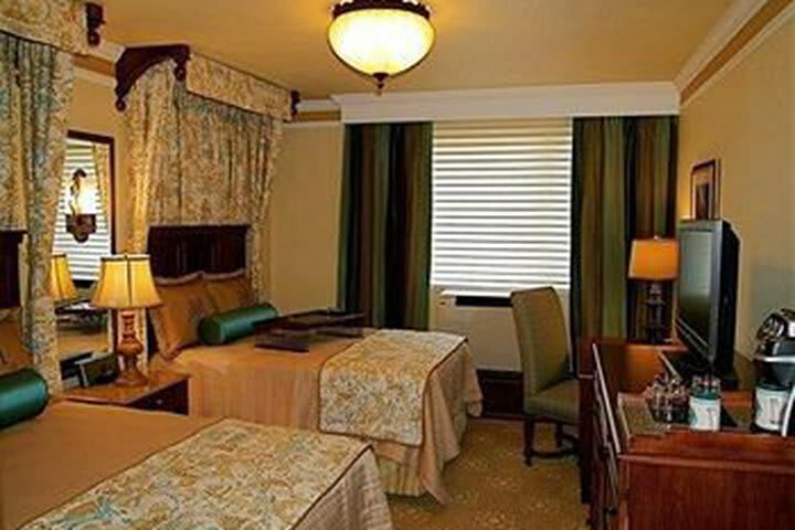 Alex Johnson Hotel