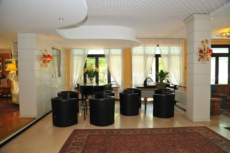 Hotel Salus