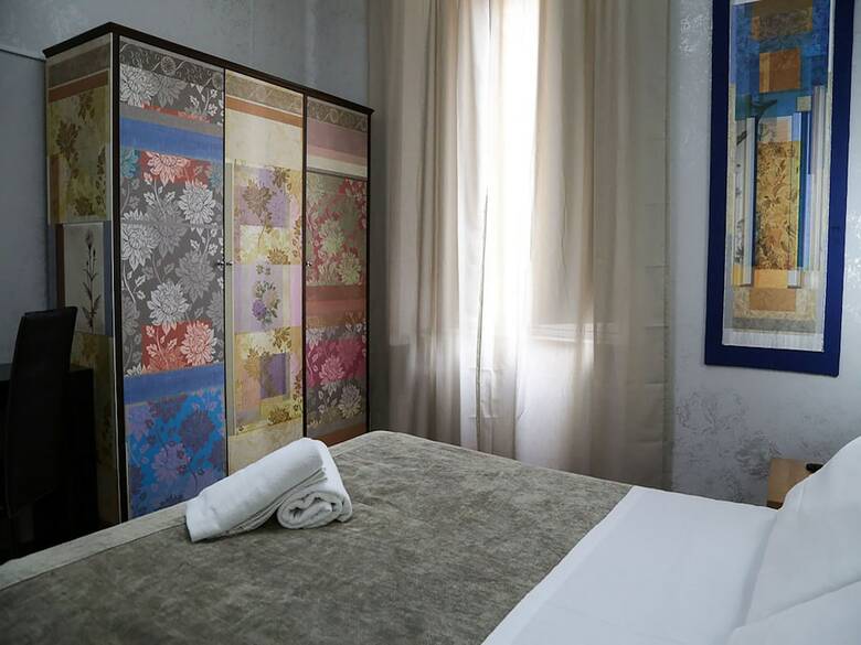 Hotel Roma Room