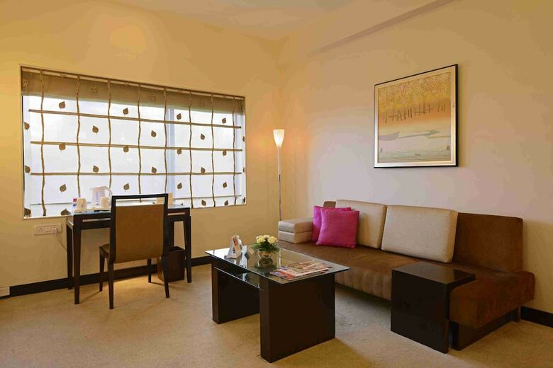 Hotel Sun-n-sand Mumbai