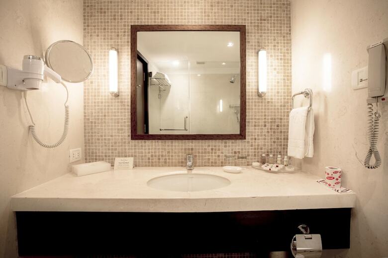 Hotel Sun-n-sand Mumbai