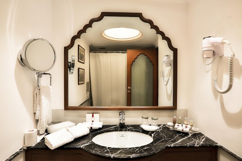 Hotel Sun-n-sand Mumbai