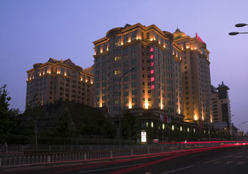 Hotel Marriott City Wall