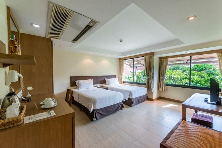 Hotel Tropicana