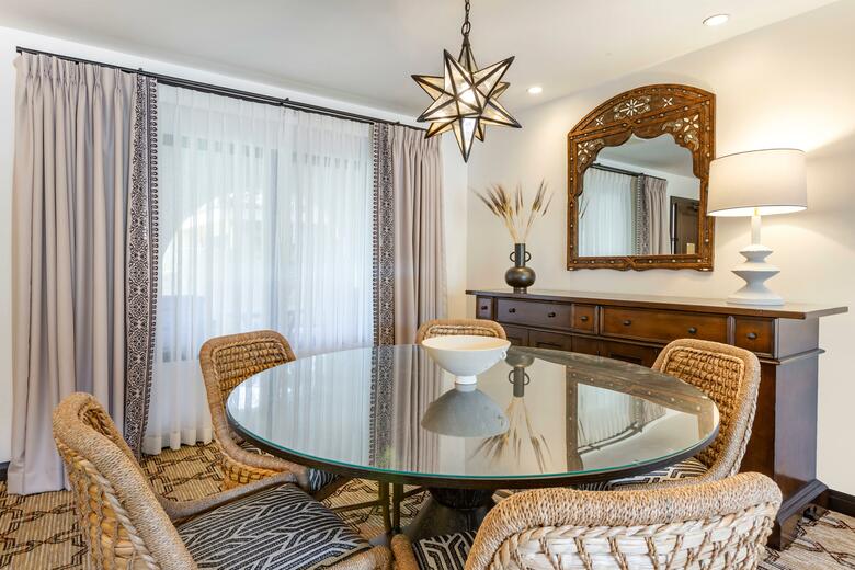 Hotel Montelucia Resort & Spa