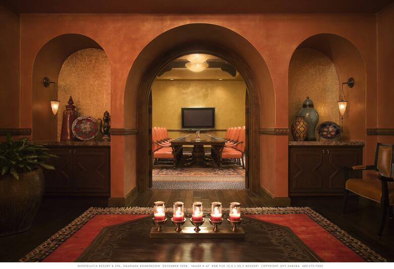 Hotel Montelucia Resort & Spa