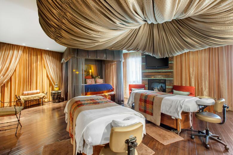 Hotel Montelucia Resort & Spa