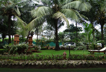 Hotel Santana Beach Resort