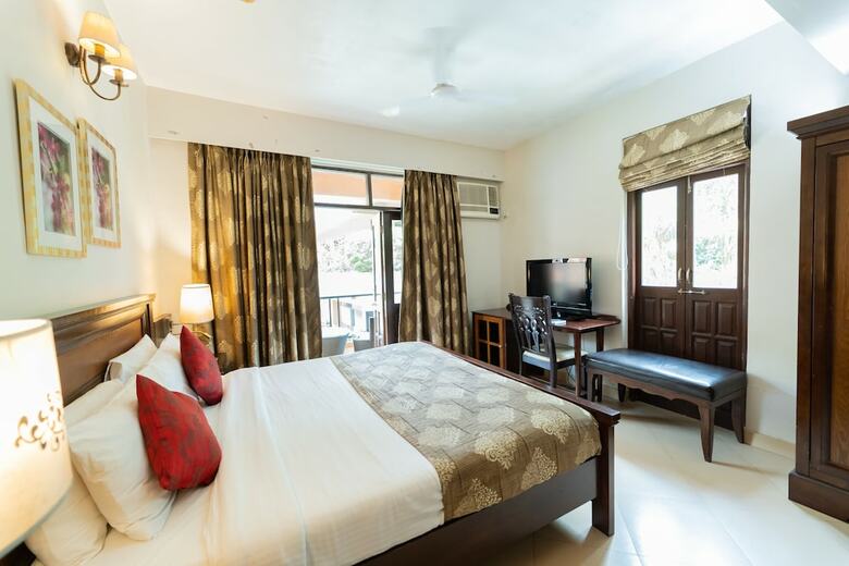Hotel Neelam The Grand