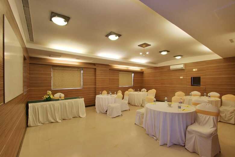 Nandhana Grand Hotel