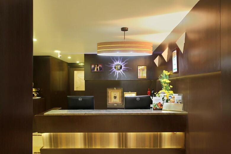 Nandhana Grand Hotel