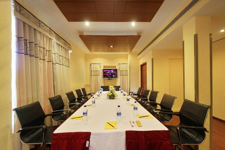 Nandhana Grand Hotel