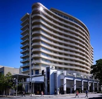 Hotel Rydges South Bank
