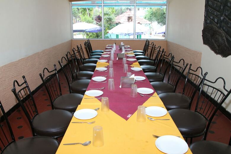 Hotel Ramanashree California Resort