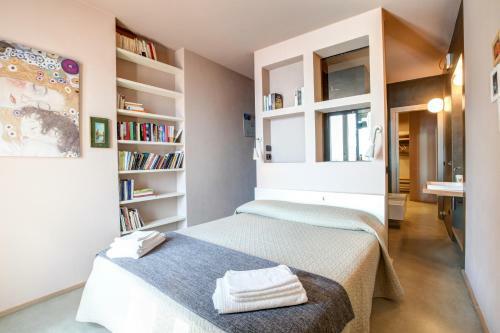 On The Lake Apartment