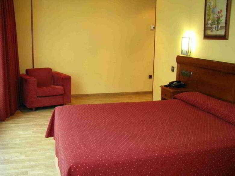 Hotel Longoria Avenida
