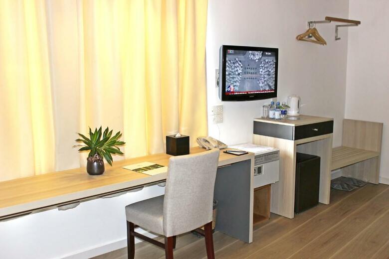 Hotel Que Huong Liberty 3