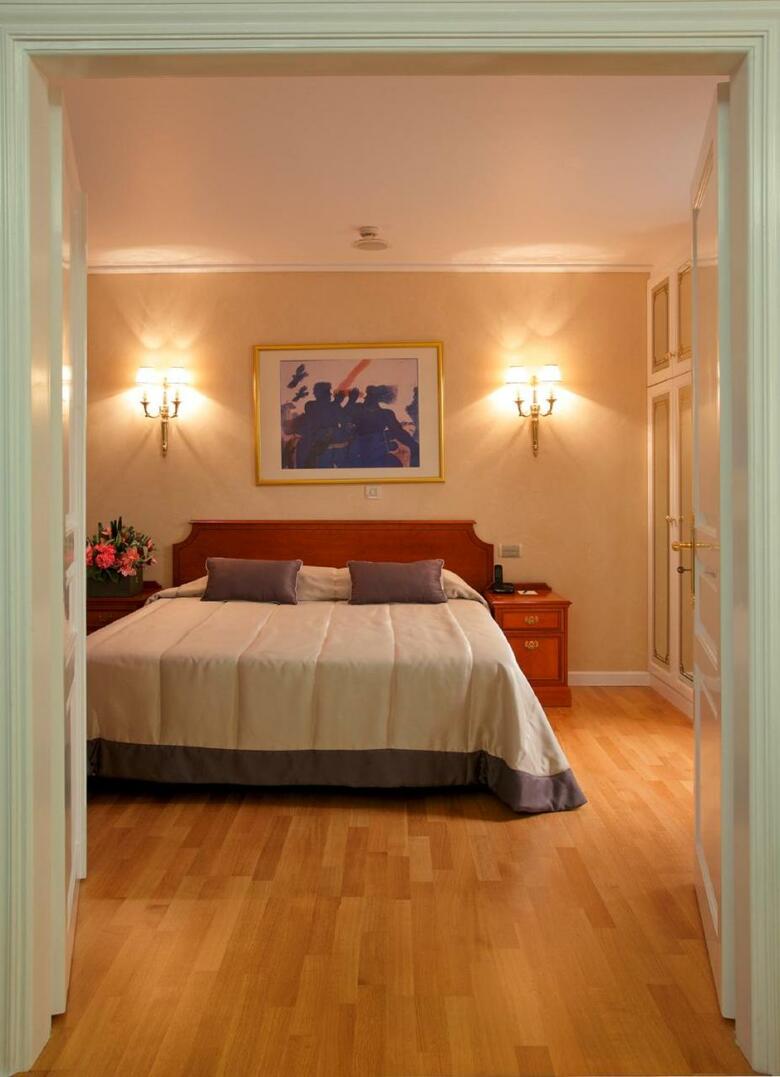 Theoxenia Palace Hotel