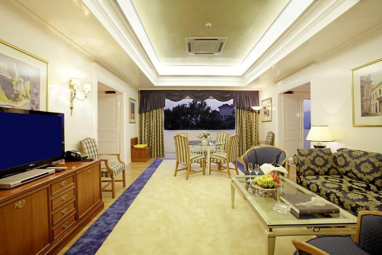 Theoxenia Palace Hotel