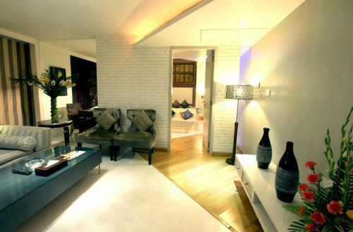 Hotel Peninsula Grand