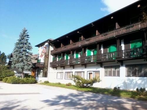 Hotel Regina Delle Dolomiti