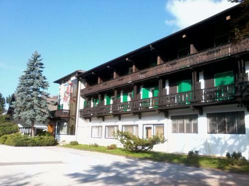 Hotel Regina Delle Dolomiti
