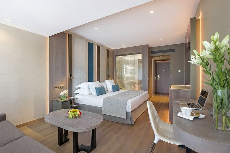 Amathus Beach Hotel