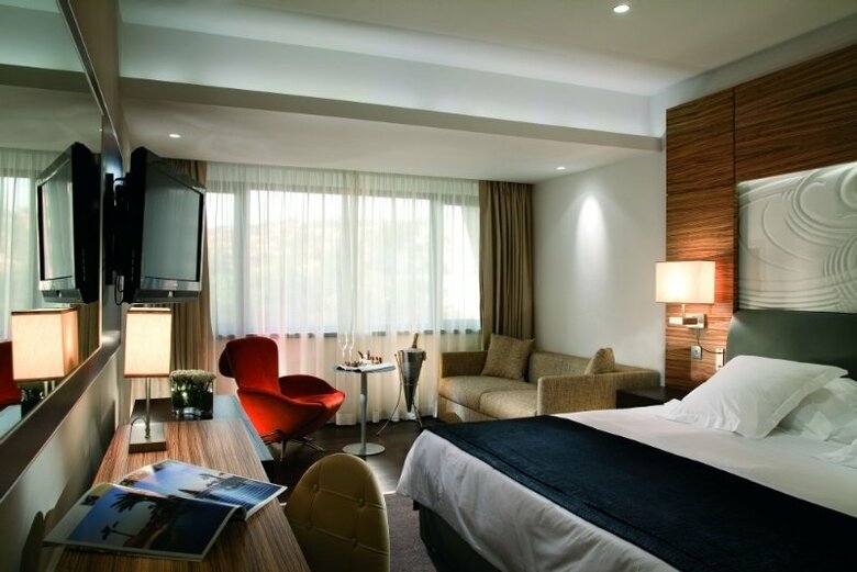Amathus Beach Hotel
