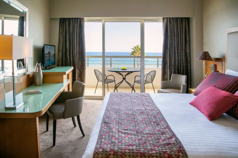 Hotel Atlantica Miramare Beach