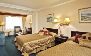 Hotel Clarion Amon Plaza