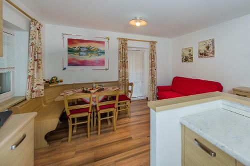 Majon Vajolet - Apartments Luisa