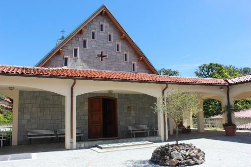 Hostal Centro Di Spiritualit� Maria Candida