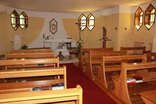 Hostal Centro Di Spiritualit� Maria Candida