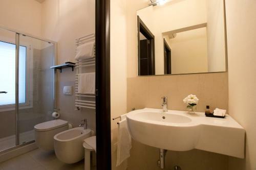 Rouge Hotel International